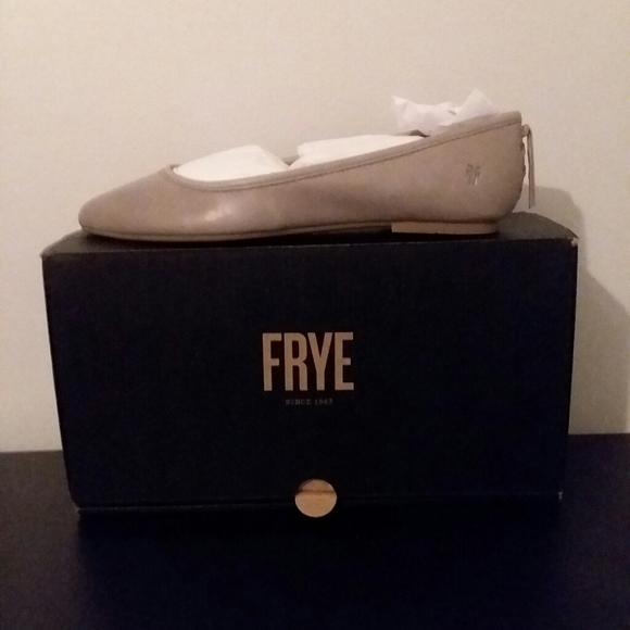 Frye Shoes - FRYE, Women's Regina Ballet Flats